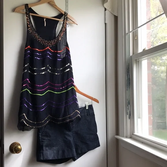 Express Indigo Denim Dressy Short Shorts Cuffed with 4 pockets belt loops size 6 - Picture 9 of 11